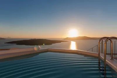 Villa Renos Santorini