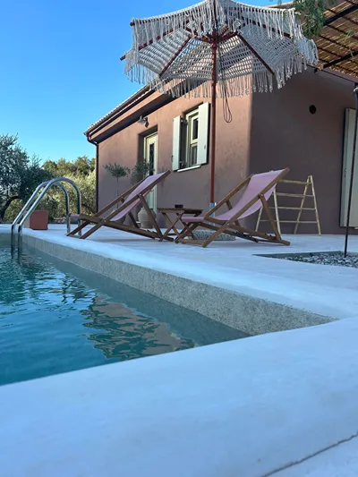 Rock n' Olive Villas