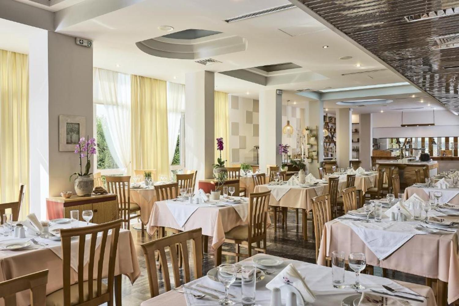 Tylissos Beach Hotel