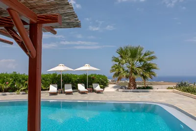 Aquaria Villa Santorini