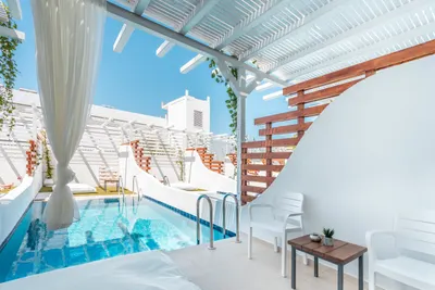 ALOE HOTEL - Adults Only 18+