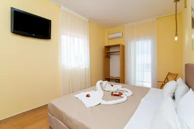 Triton Hotel