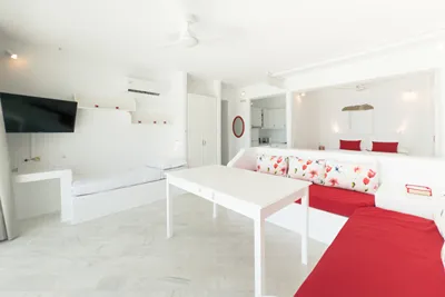 Eagle's Nest Mykonos