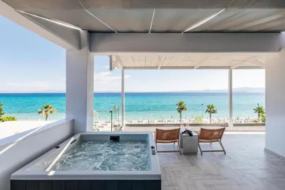 Blue Carpet Luxury Suites
