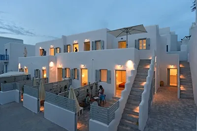 Porto Naoussa Hotel Paros