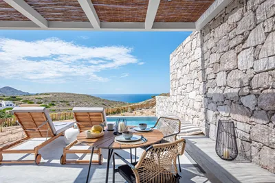 Ariadne Suites