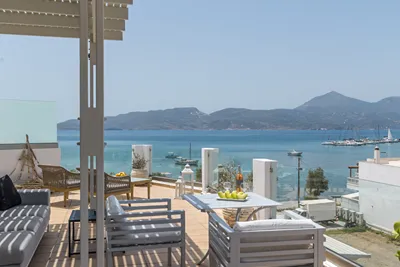 Ostria Hotel