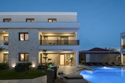 Leon Villas