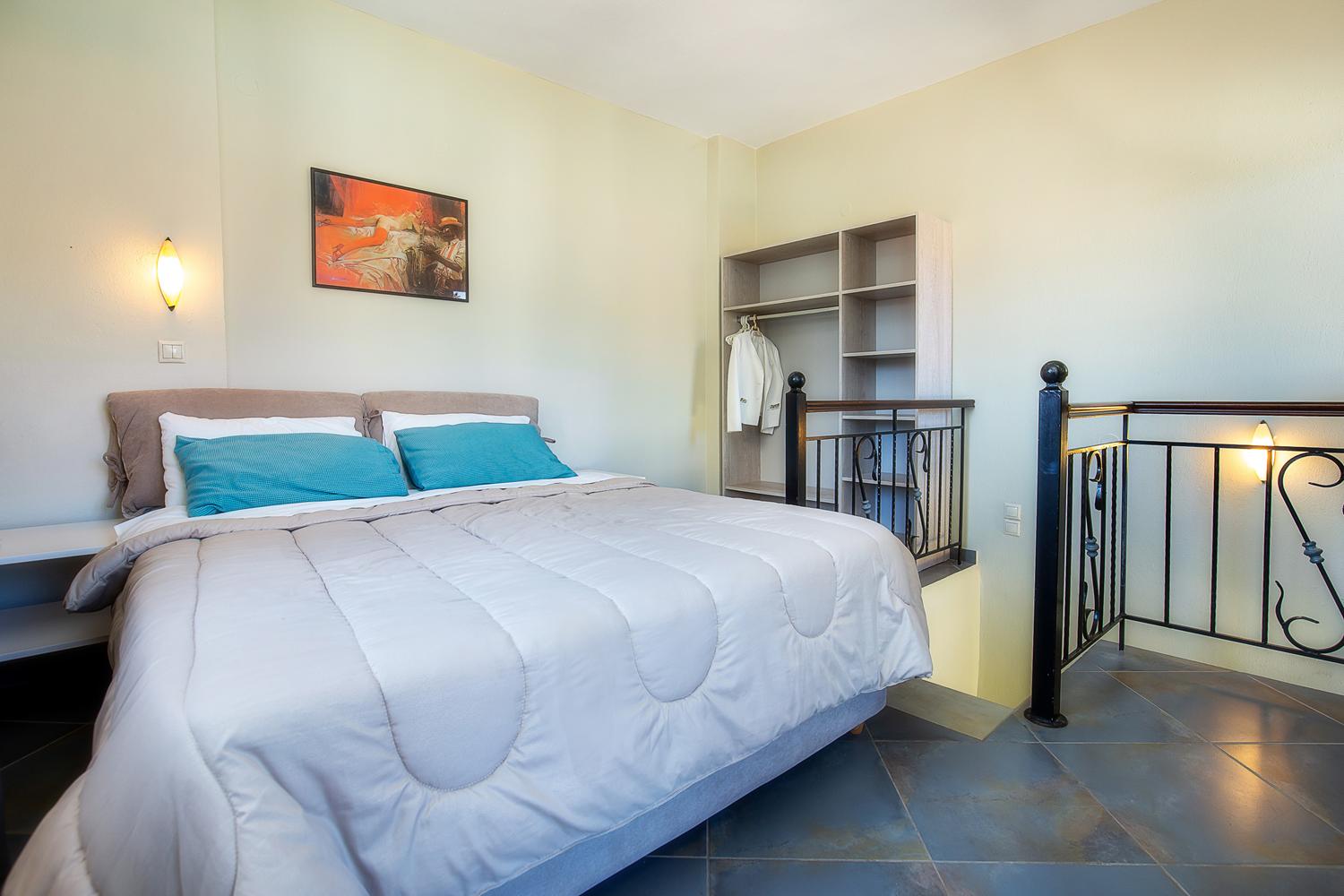 ALDEBARAN HOTEL APARTMENTS