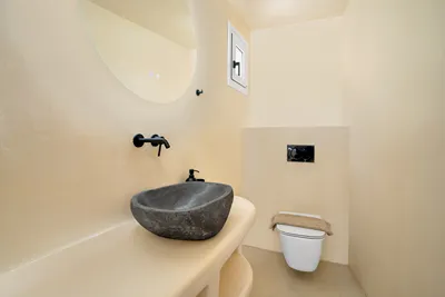 Eolithos Suites