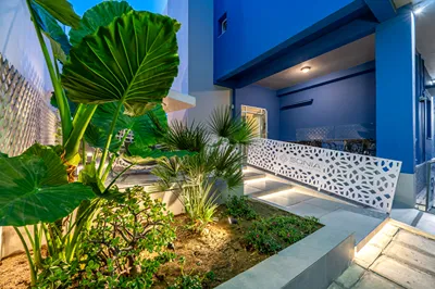 Sonia Hotel & Suites