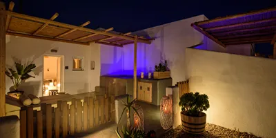 Athiri Luxury Suites Santorini