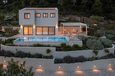 Olive Grove Suites - Villas with Private Pools and Garden