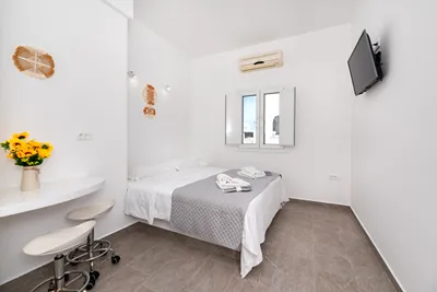 Thallos Cave House & Apartments