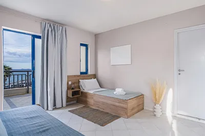 Yria Beach Hotel