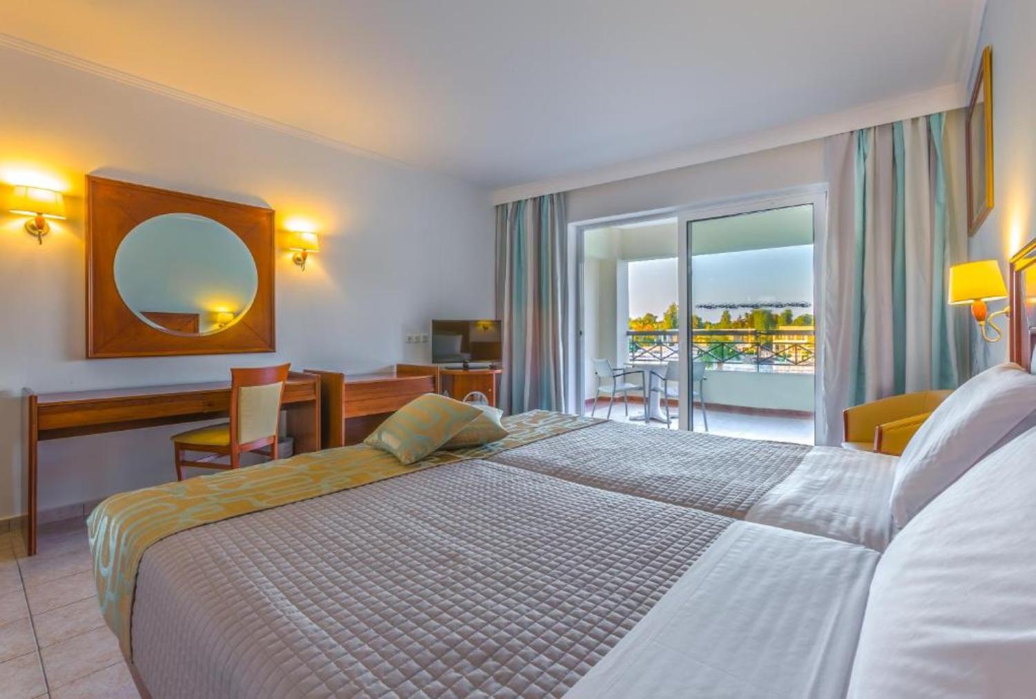 Kipriotis Maris Suites by Anayia All Inclusive Resorts