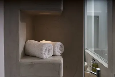 Petri Suites Santorini