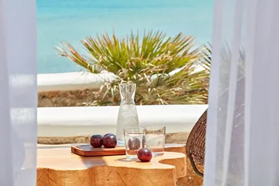 Mykonos Waves