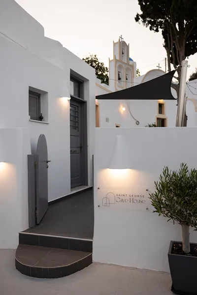 Saint George Cave House Santorini