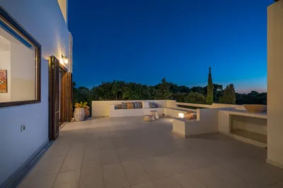 Kalas Residence