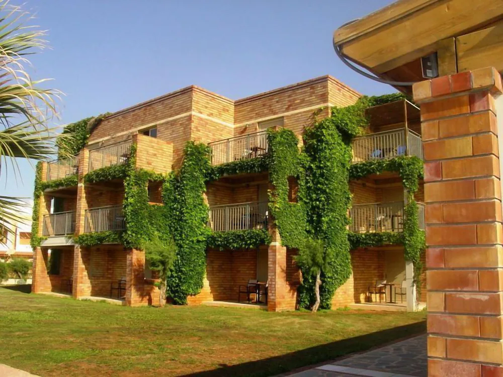 Bella Beach Hotel