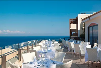 Apostolata Island Resort & Spa