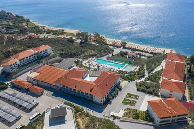 AKRATHOS BEACH HOTEL