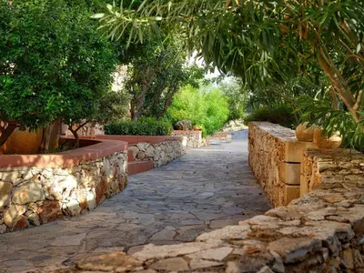 Areti Hotel