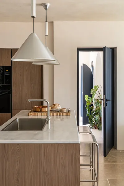 Exomitis1 Cellar & Sea Escape