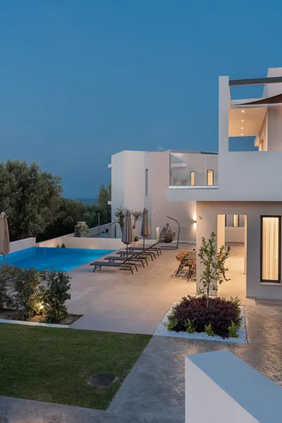 Kymothoe Elite Suites