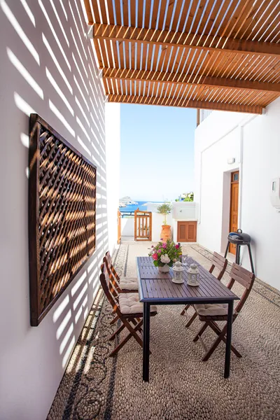Thea Villas & Suite