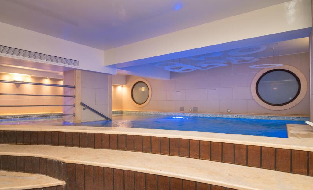 COSMOPOLITAN HOTEL & SPA