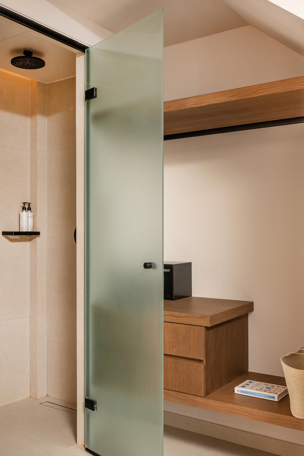 Ekati Mare Lifestyle Resort