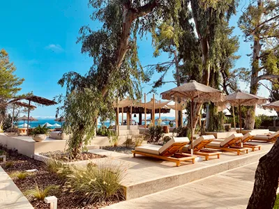 MAKO Sea & Suites