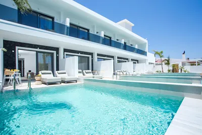 Vanik Suites
