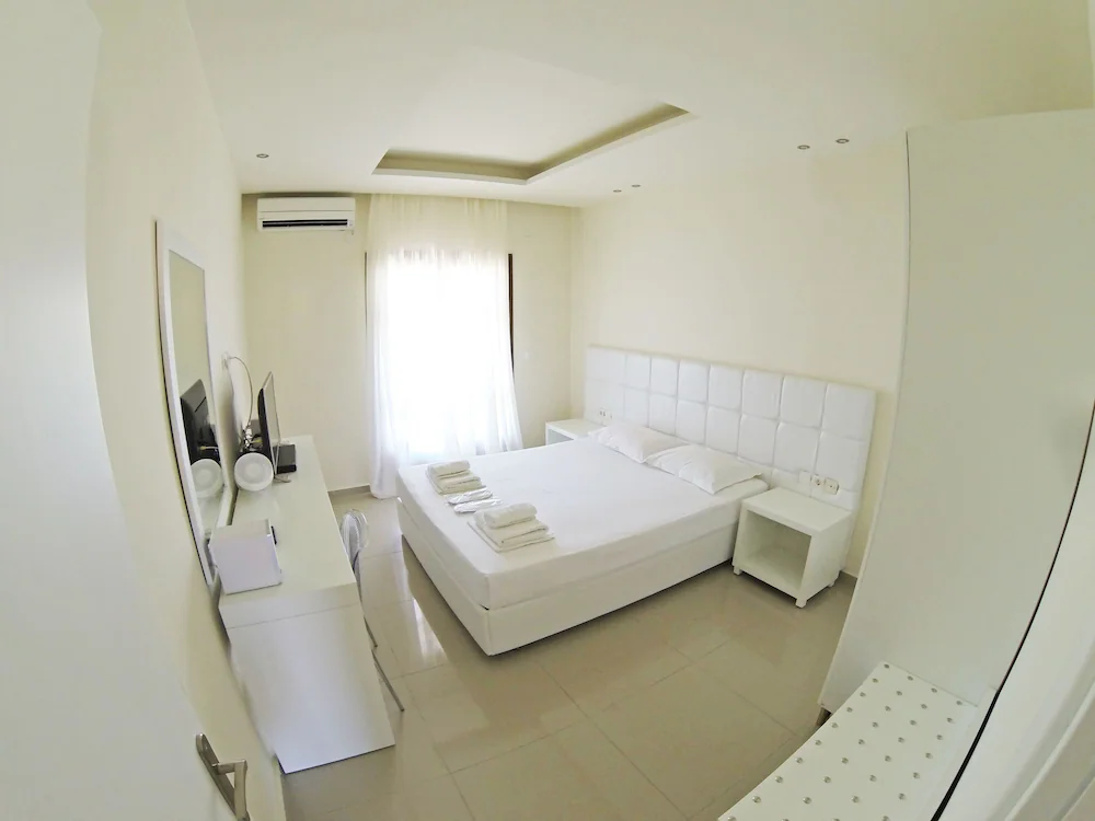 HOTEL MACEDON