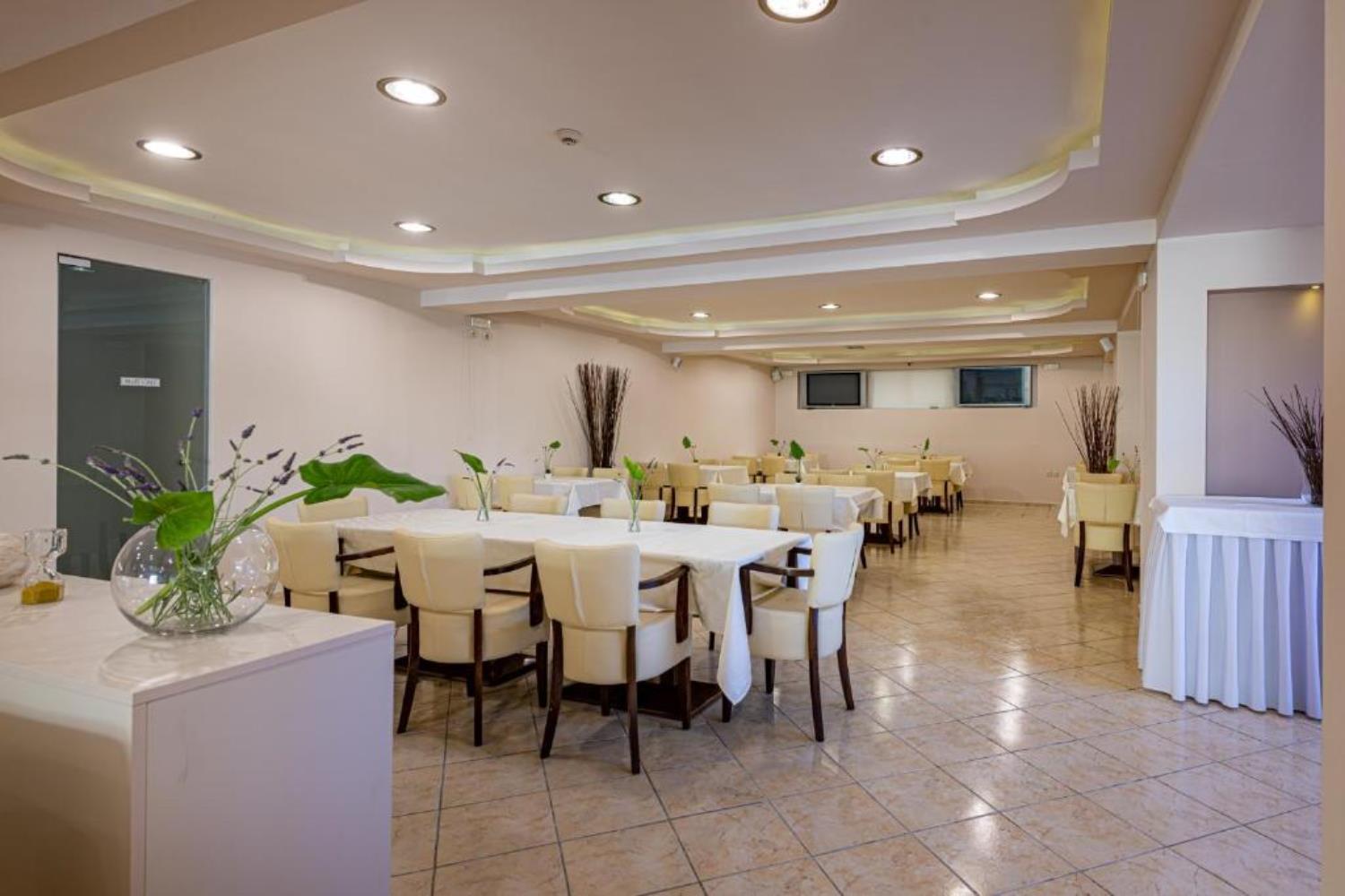 Varres Hotel
