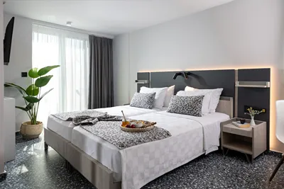 Pearl SeaBreeze Suites