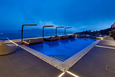 Oia Suites Santorini