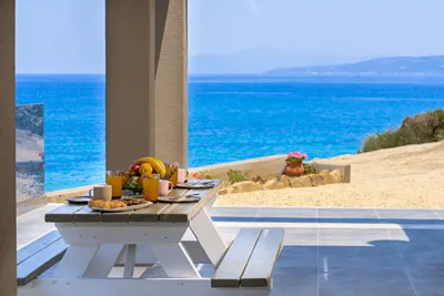 Beachfront Villa Fteri