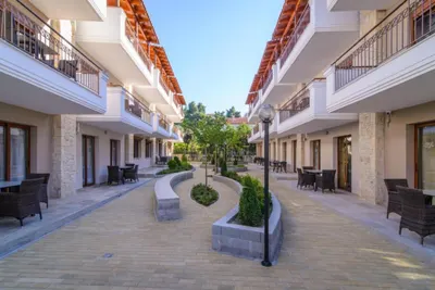 Apanemia Hotel