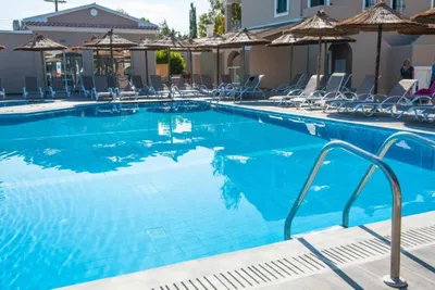 Ninos Amour Holiday Resort
