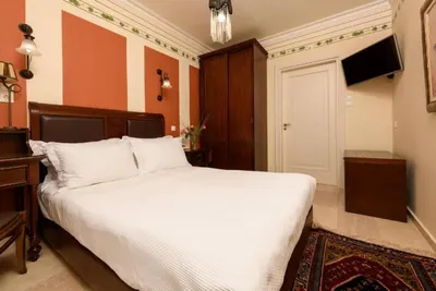 Enavlion Hotel