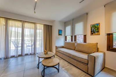 Penelope Luxury Suites