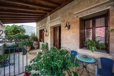 Villa Arhontariki