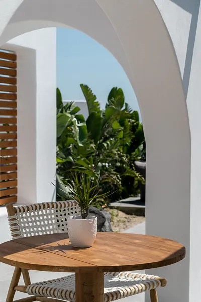 Numa Santorini