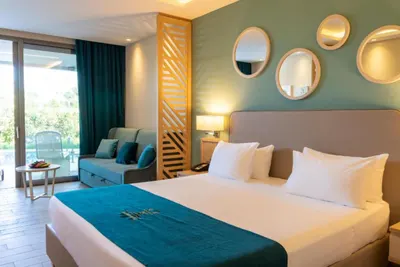 Almyros Beach Resort & Spa
