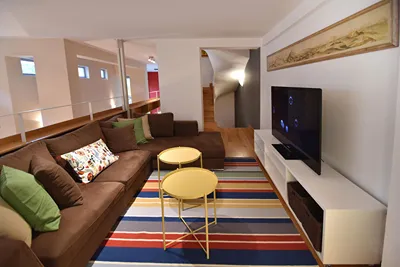 Amaryllis Villa