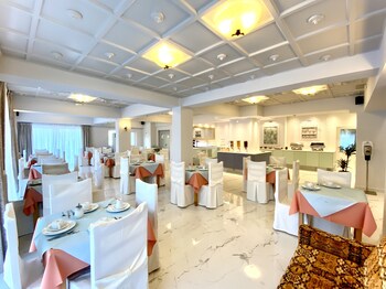 Hotel Paloma Blanca