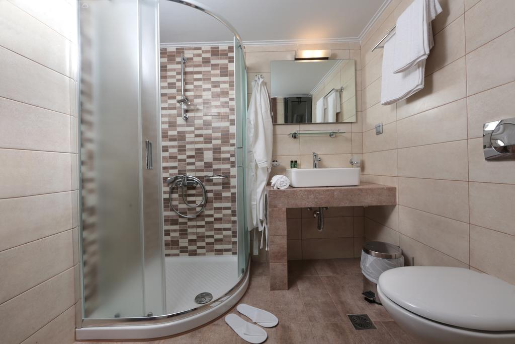 Meni Apartments Hotel